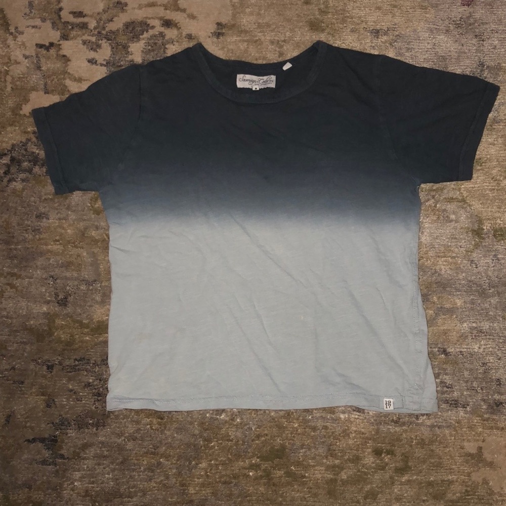 Blue and white ombré t-shirt! Super cute!